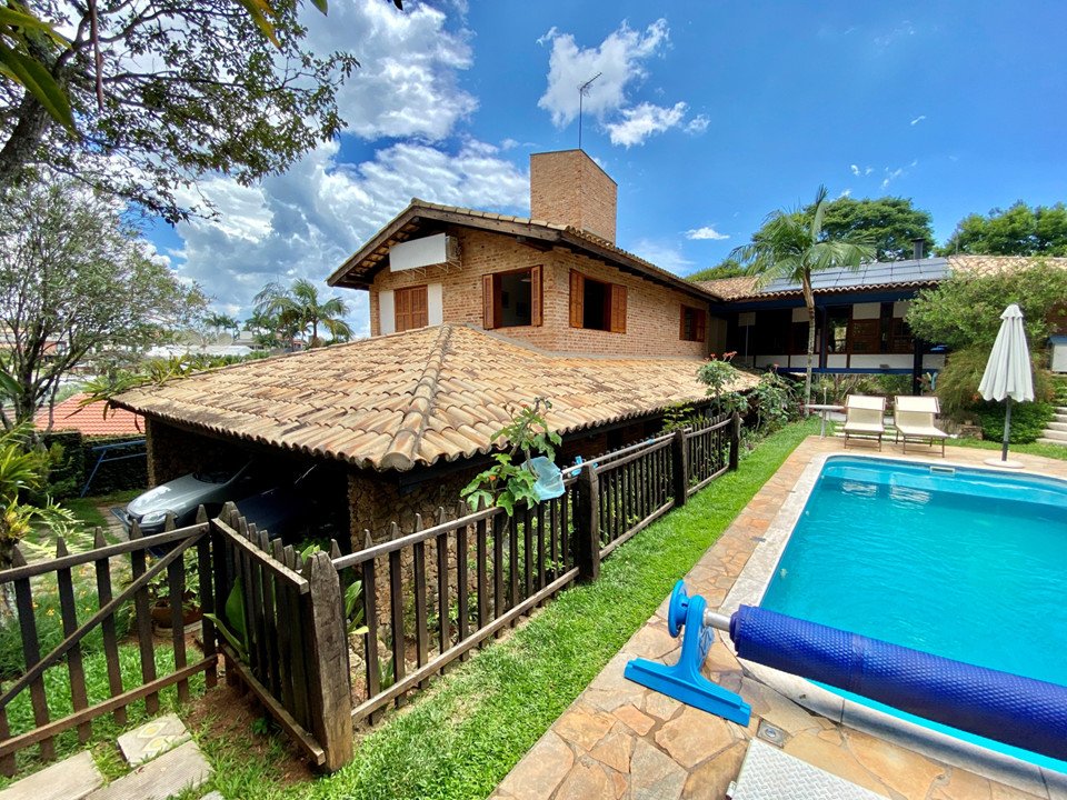 Casa em Condomnio - Venda - Parque das Laranjeiras - Itatiba - SP